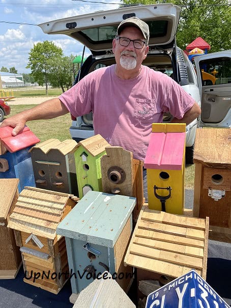birdhouses
