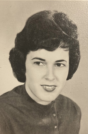 Gloria Warner