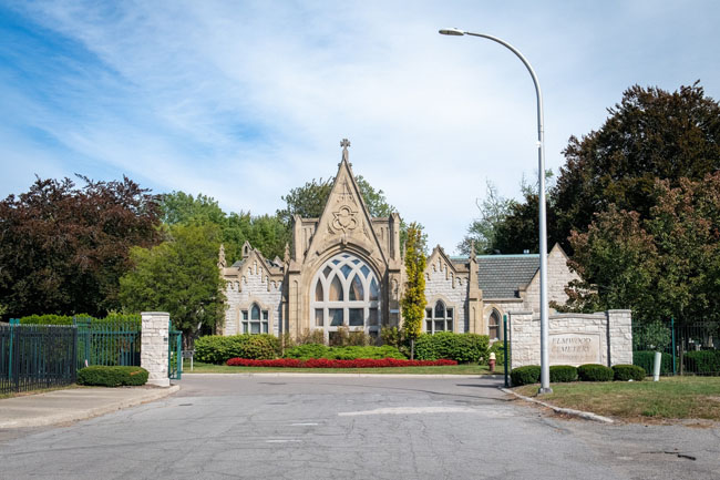 Historic Elmwood Cemetery entrance (Detroit)