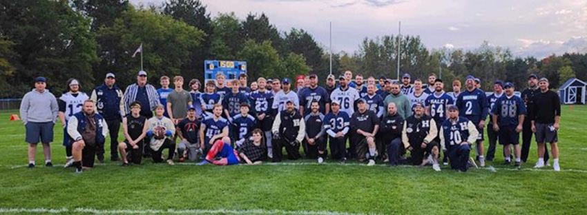 Hale alumni football game team photo