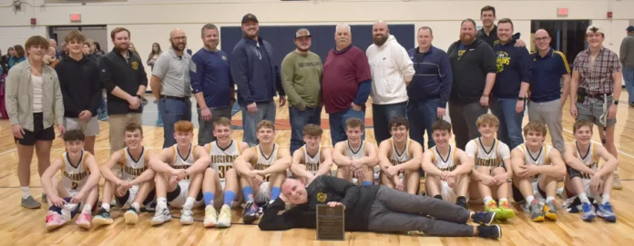 Roscommon boys basketball team