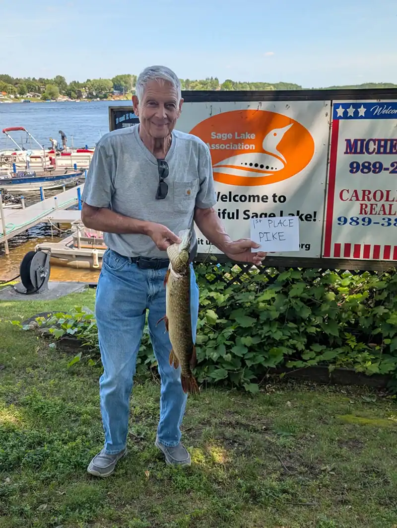 Larry Fidler won for the largest Pike with this 29.5-inch Northern.