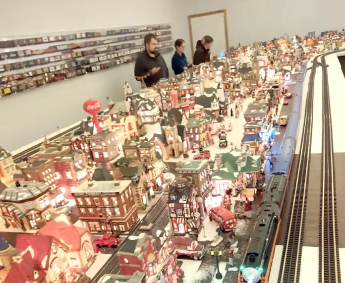 goodale Goodale’s Bakery held their annual Christmas Village and Model Train Open House